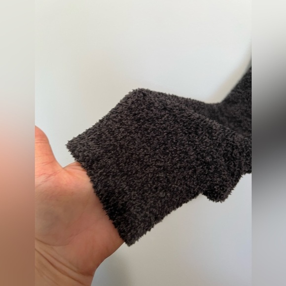 Barefoot Dreams super soft Cozychic Cali Cardigan in carbon black w2. - Picture 5 of 13